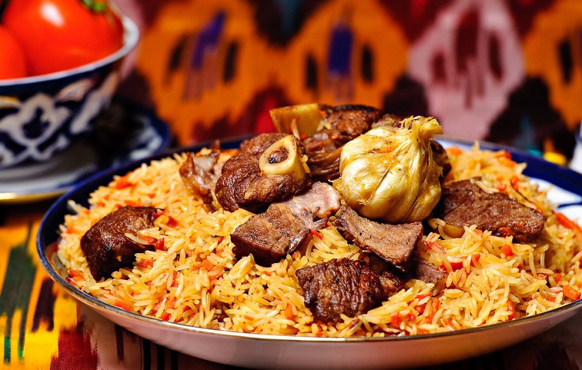 Plov de carne de diferentes formas