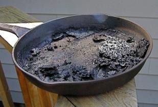 how to clean the pan of soot