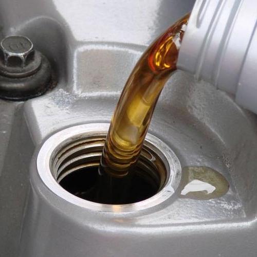 ile litrow oleju w silniku