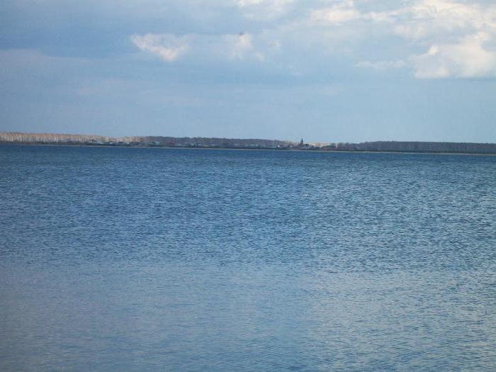 el lago de сугояк de chelyabinsk