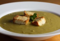 Recipe of pea soup in the slow cooker. Pea soup with smoked meat