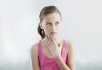 颗粒咽炎：治疗，原因，症状。 治疗的颗粒咽炎的民间补救