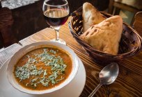 Como cozinhar uma sopa харчо em casa: a receita com foto