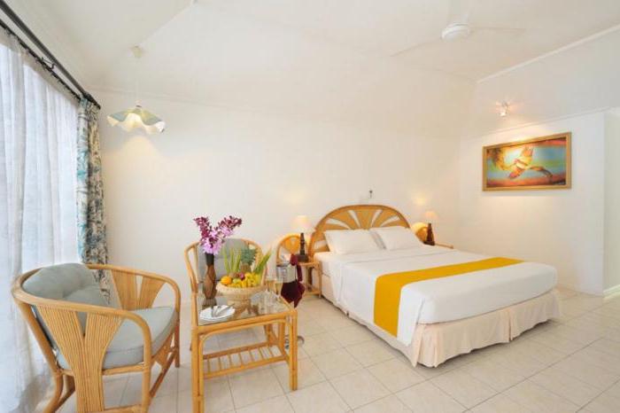 holiday island resort spa 4 maldivas