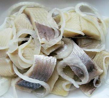 herring with onions and vinegar