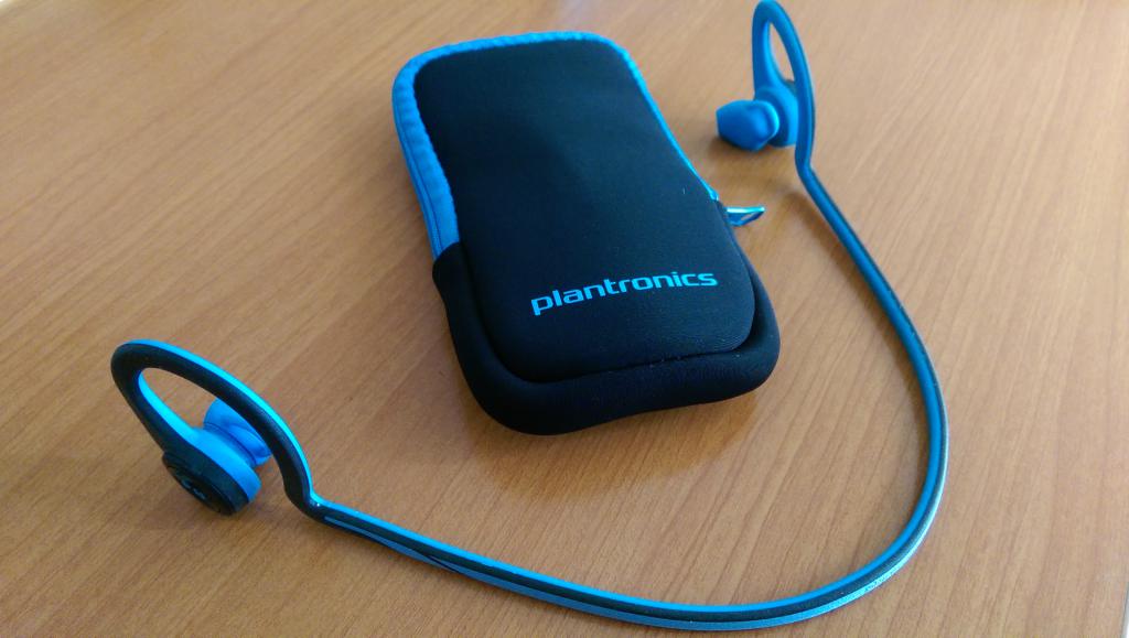 кращі навушники-вкладиші Plantronics BackBeat FIT
