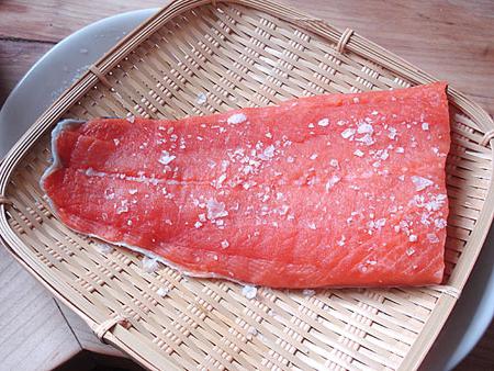 Como засолить salmão