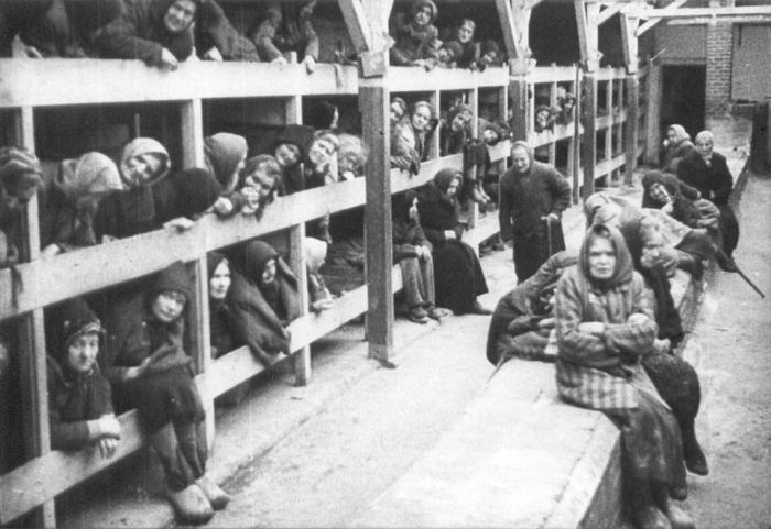 Auschwitz एकाग्रता शिविर