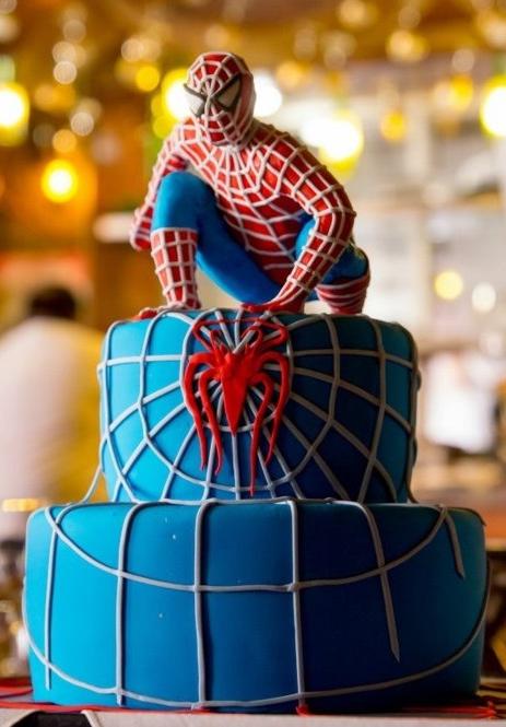 çocuk pastası örümcek adam