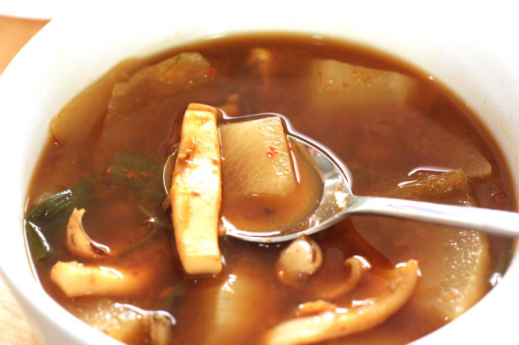 Tintenfisch Suppe aus