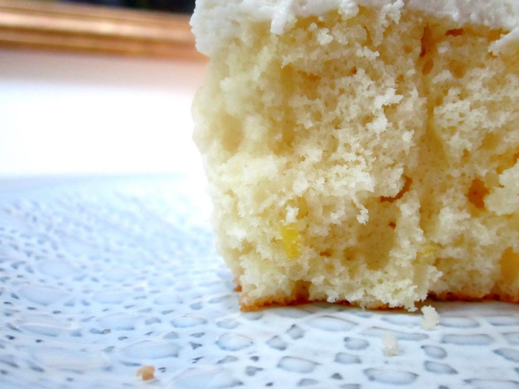 Cake with lemon zest