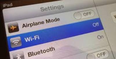 чому айфон не підключається до wifi