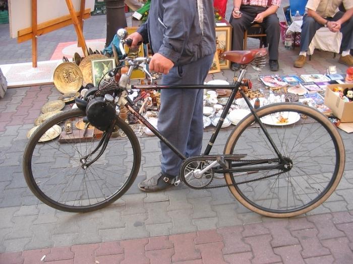 how from Bicycle to make a moped