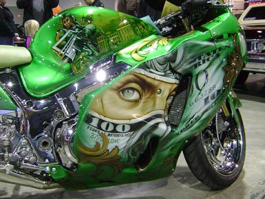 airbrush on the tank of the motorcycle