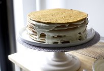 Honey cake with sour cream: recipe with photos
