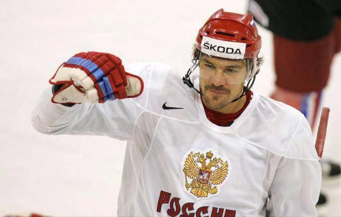 Hockey player Evgeny Artyukhin height, weight,