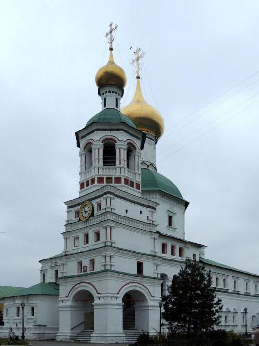 Service in Nikolo-Perervinsky monastery