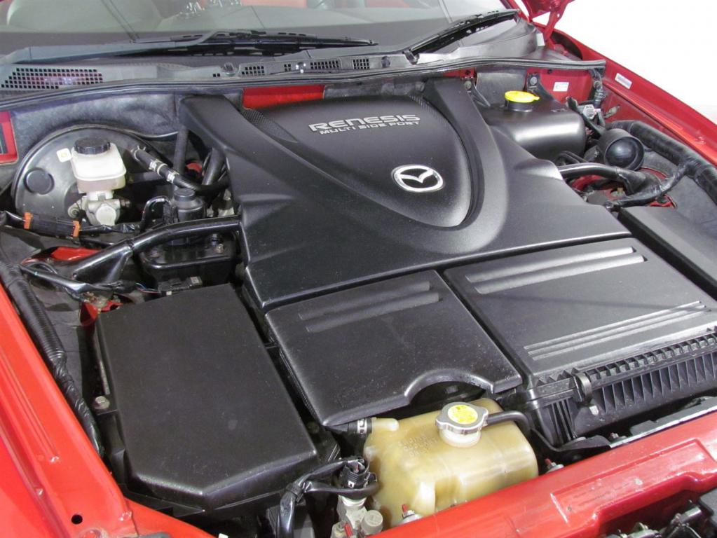 Samochód Mazda RX-8 coupe