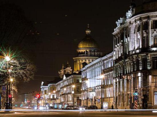 توقف الحافلات الليلية في سانت بطرسبرغ