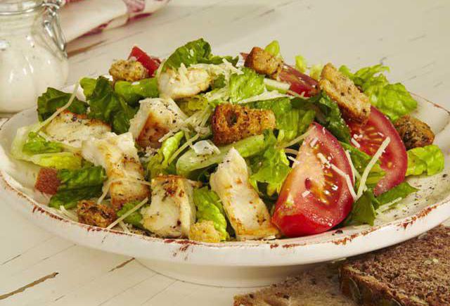 salad of smoked chicken tomato cheese croutons
