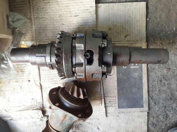 device in the front axle MTZ 82