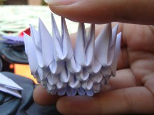 o origami de módulos triangulares cavalo