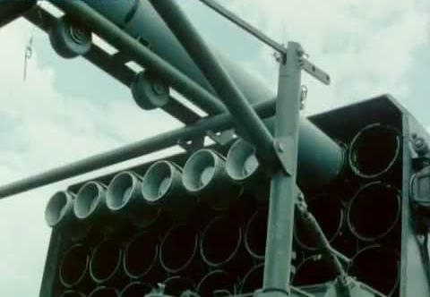आधुनिकीकरण भारी आग फेंकने की तोप प्रणाली TOS-1A solntsepek