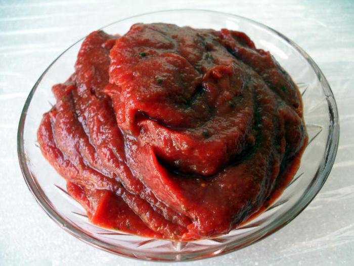 the sauce of tomato paste for pizza