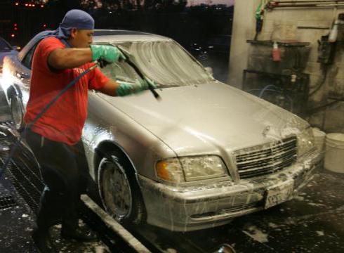 a construção de uma lavagem de carro