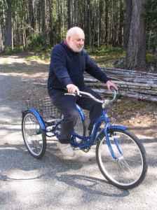 satın almak için bir yetişkin üç tekerlekli bisiklet