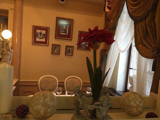 restaurant reviews Arkhangelskoye estate