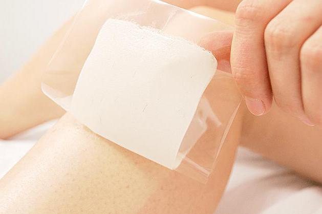 how to remove wax from skin after waxing