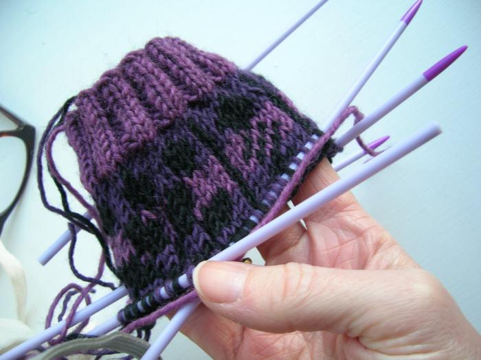 openwork baby socks knitting