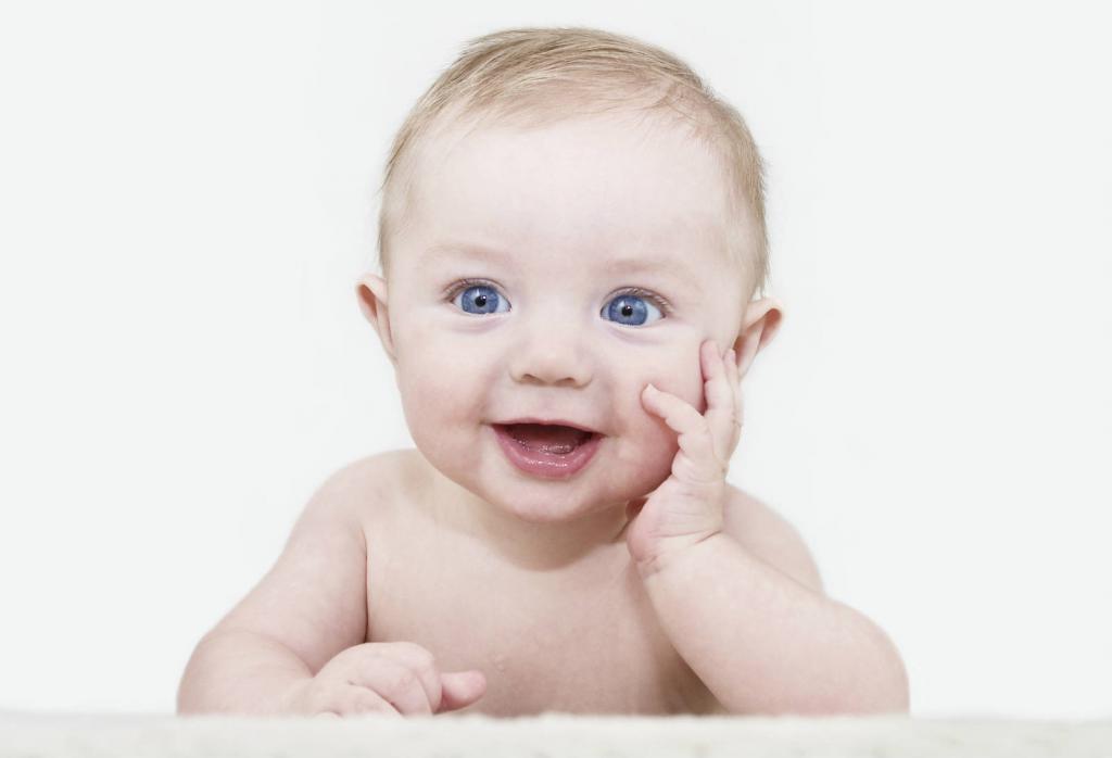 la sonrisa de un recién nacido