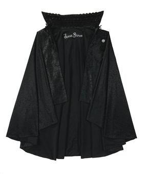 schwarze Robe mit Kapuze