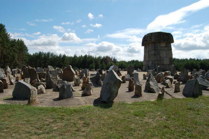 treblinka toplama kampı anıtı