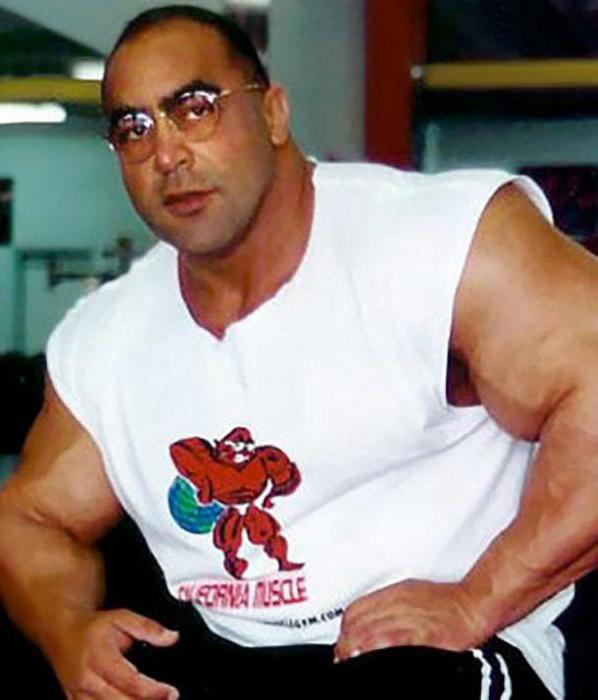 the biggest arms in the world synthol