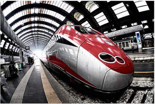 のウェブサイトを鉄道のイタリア