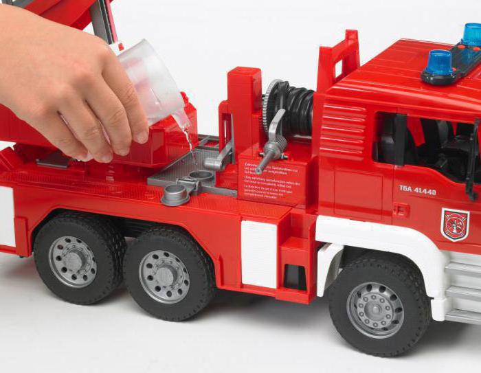 brinquedo брудер um caminhão de bombeiros