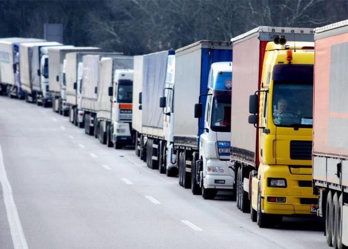 भुगतान किया किराया ट्रकों पर संघीय राजमार्गों कानून