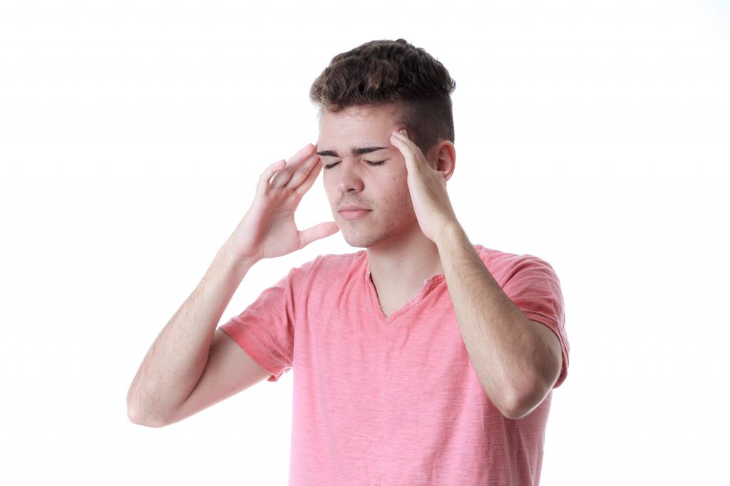 los síntomas de la sinusitis aguda en adultos