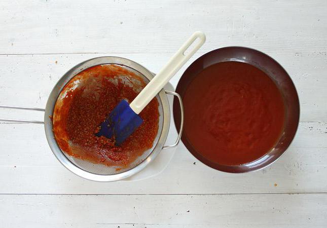 Przepis na ketchup z kukurydzianej na zimę.