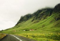 什么是该地区的冰岛? 该地区的国家在平方公里2