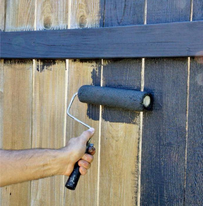 how to paint a wooden fence types of paints