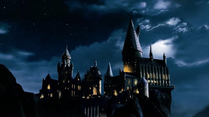 qual é a faculdade de hogwarts