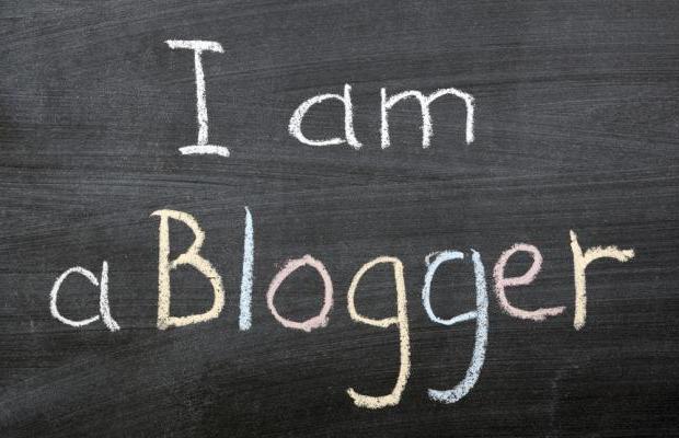 blogger, ou blogueiro a escrever corretamente