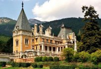 Der Massandra-Palast in Jalta, Krim: Beschreibung, Geschichte, Anfahrt
