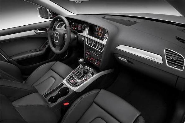 "Audi A4 G8": Foto
