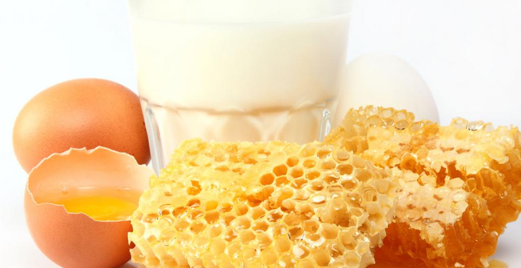 face Mask with honey and egg